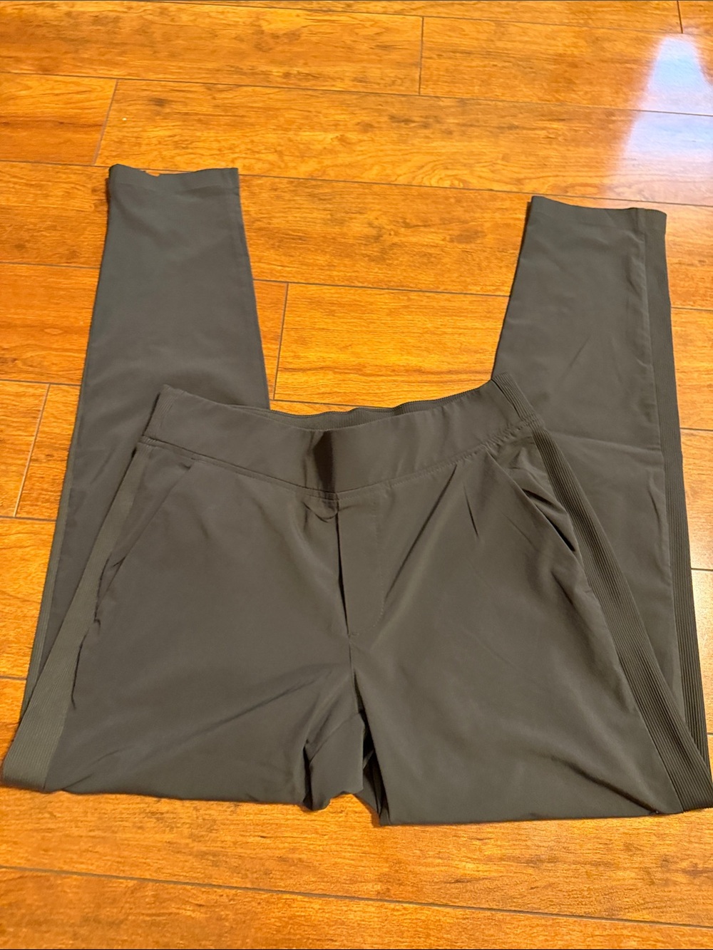 Athleta Black High-Rise ankle pants with Ribbed Waistband